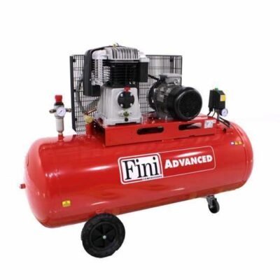 Voici la traduction en espagnol :  **FINI – Compresor eléctrico trifásico de correa FINI ADVANCED BK 114-270L motor de 5.5 HP – 270 L – Nuevo**